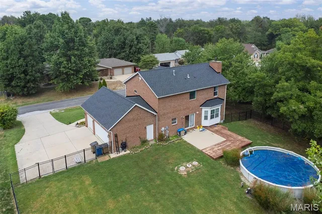 $375,000 | 4 Hill Valley Drive, Pocahontas, IL 62275