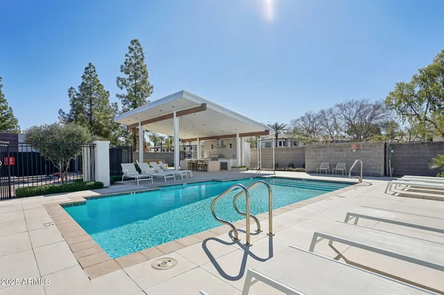 $3,095 | 225 North Pleasant Drive, Unit 30, Chandler, AZ 85225