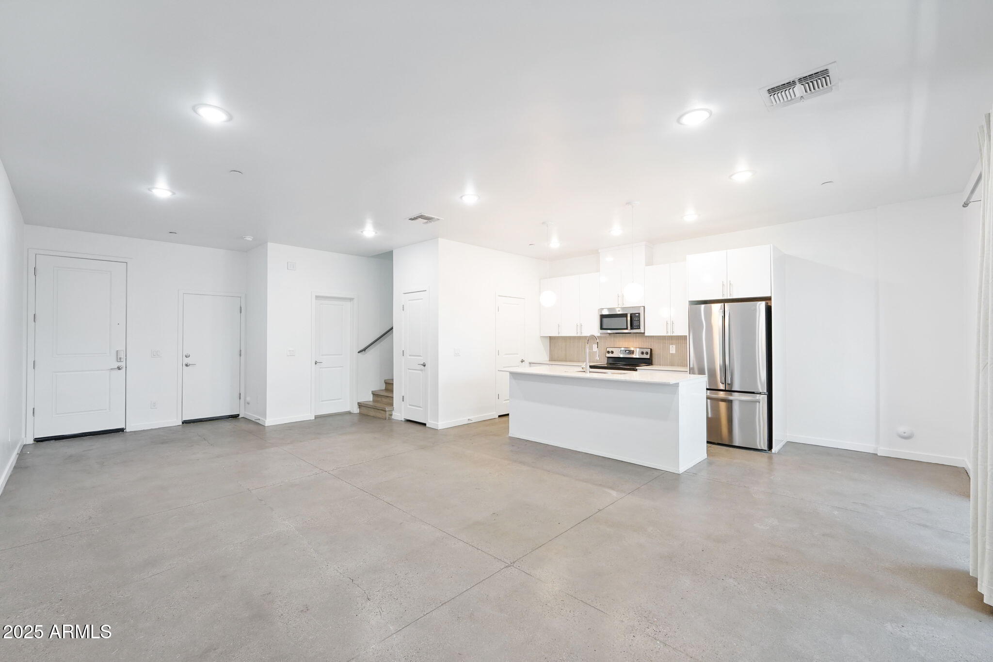 225 North Pleasant Drive, Unit 30 Chandler, AZ 85225 - Photo 5 of 34 45-web-or-mls-225 N Pleasant Dr Unit 15