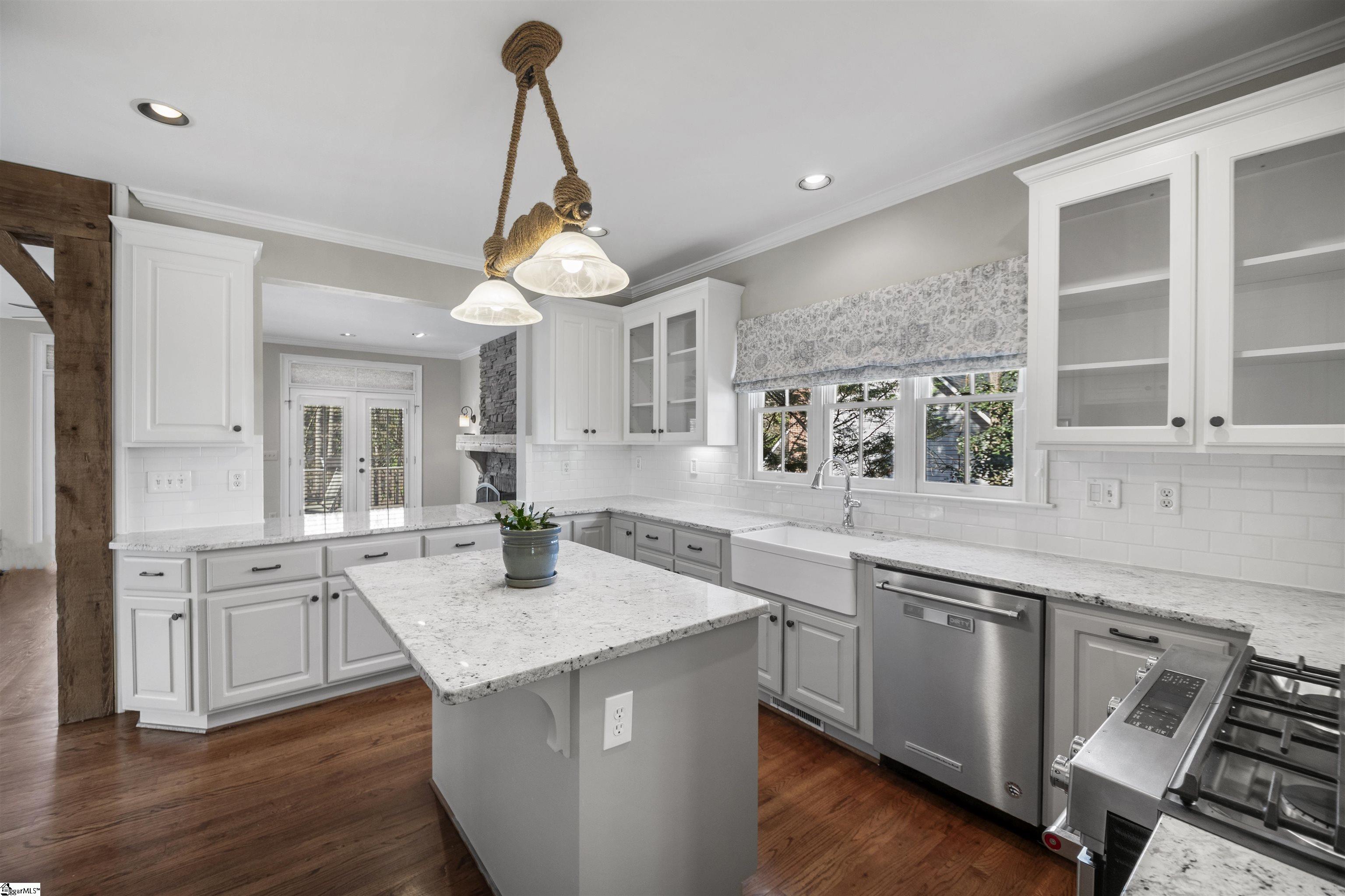 219 Deer Spring Lane Simpsonville, SC 29680 - Photo 8 of 35 Gallery Image 8