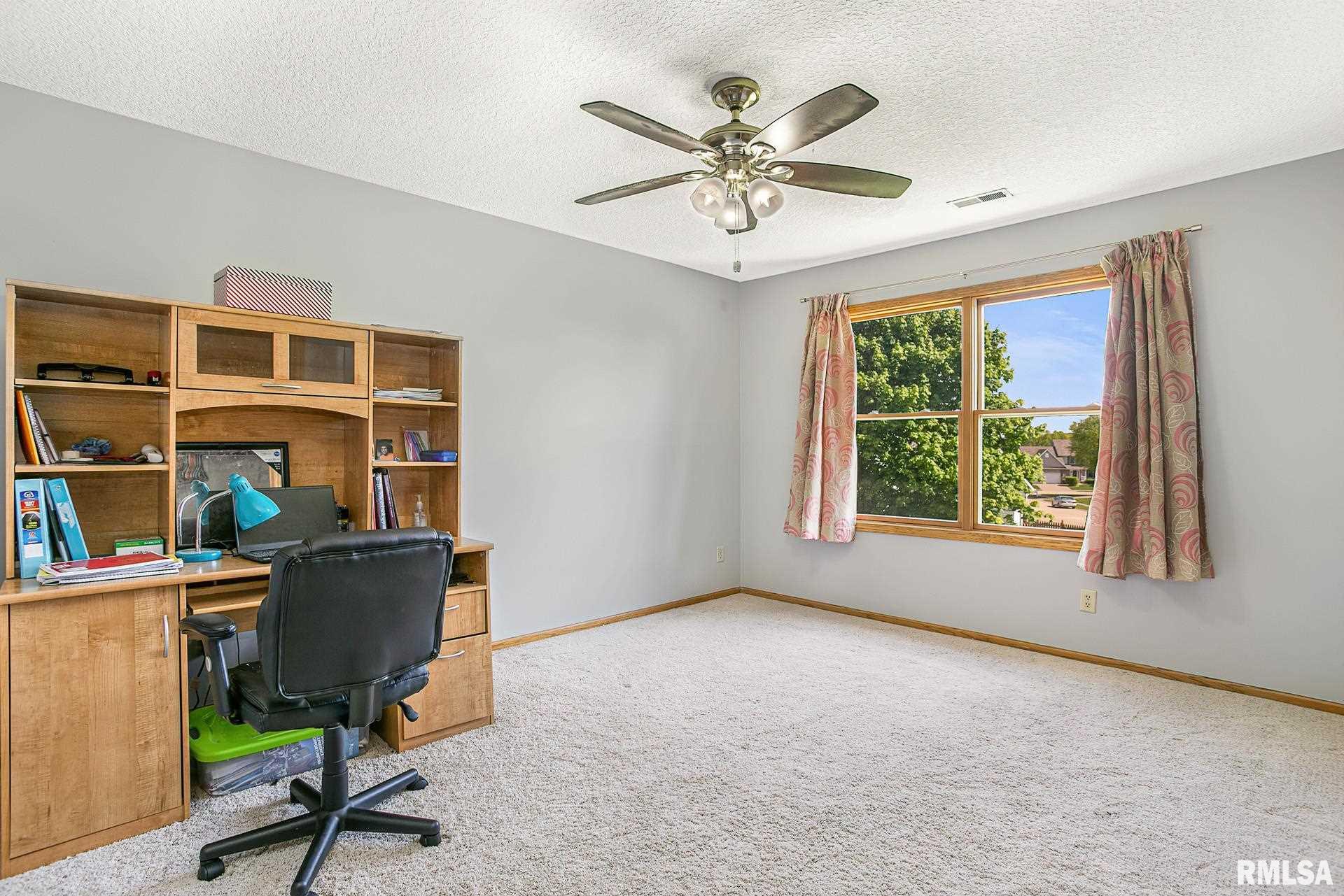 2085 Ashford Road Bettendorf, IA 52722 - Photo 26 of 32 Gallery Image 26