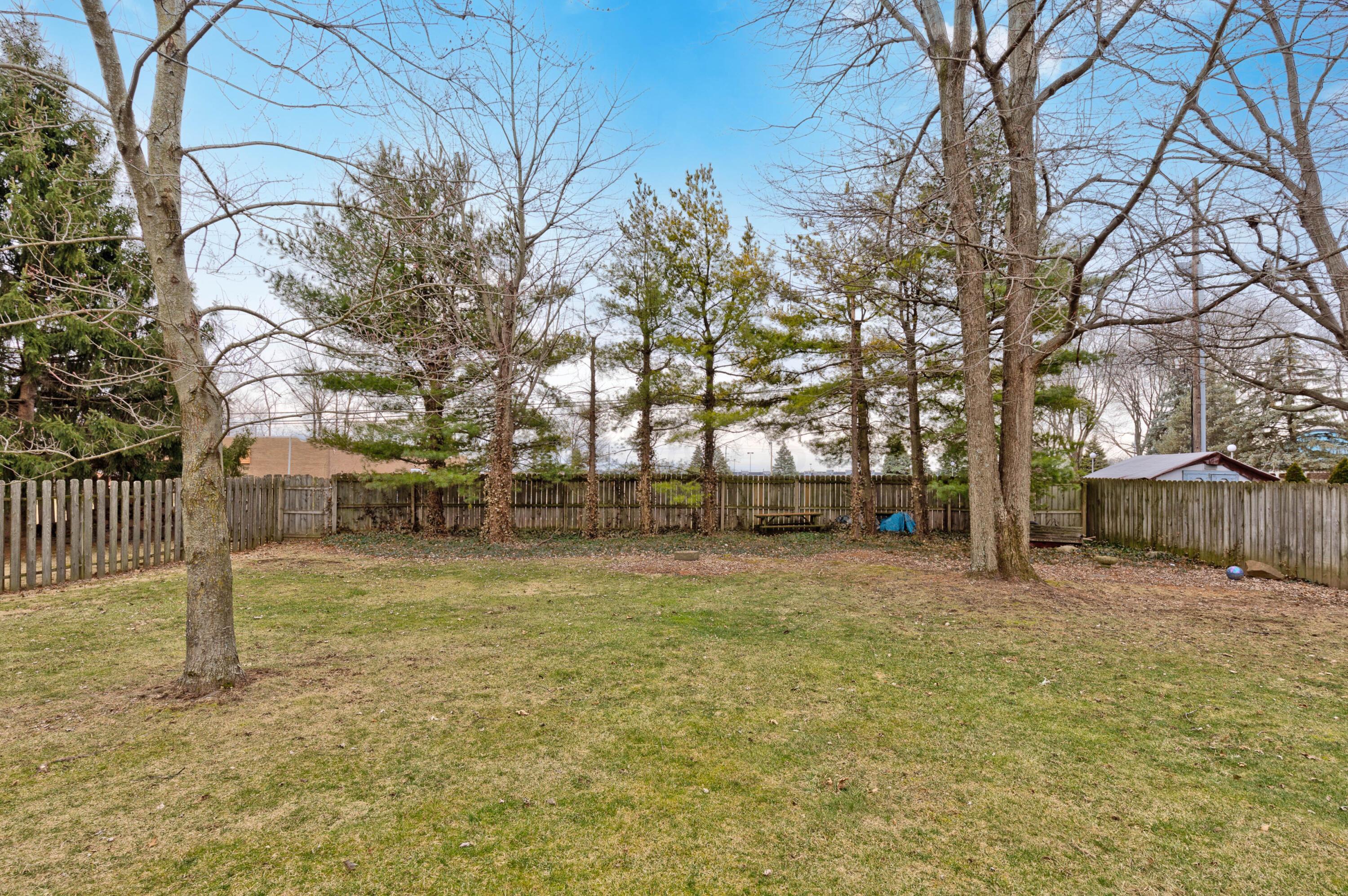 2571 Youngs Grove Road Columbus, OH 43231 - Photo 40 of 40 Back yard of home-large and spacious.