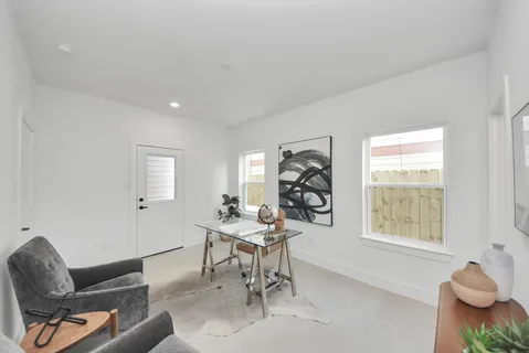 $565,000 | 923 Fisher Street, Unit E, Houston, TX 77018