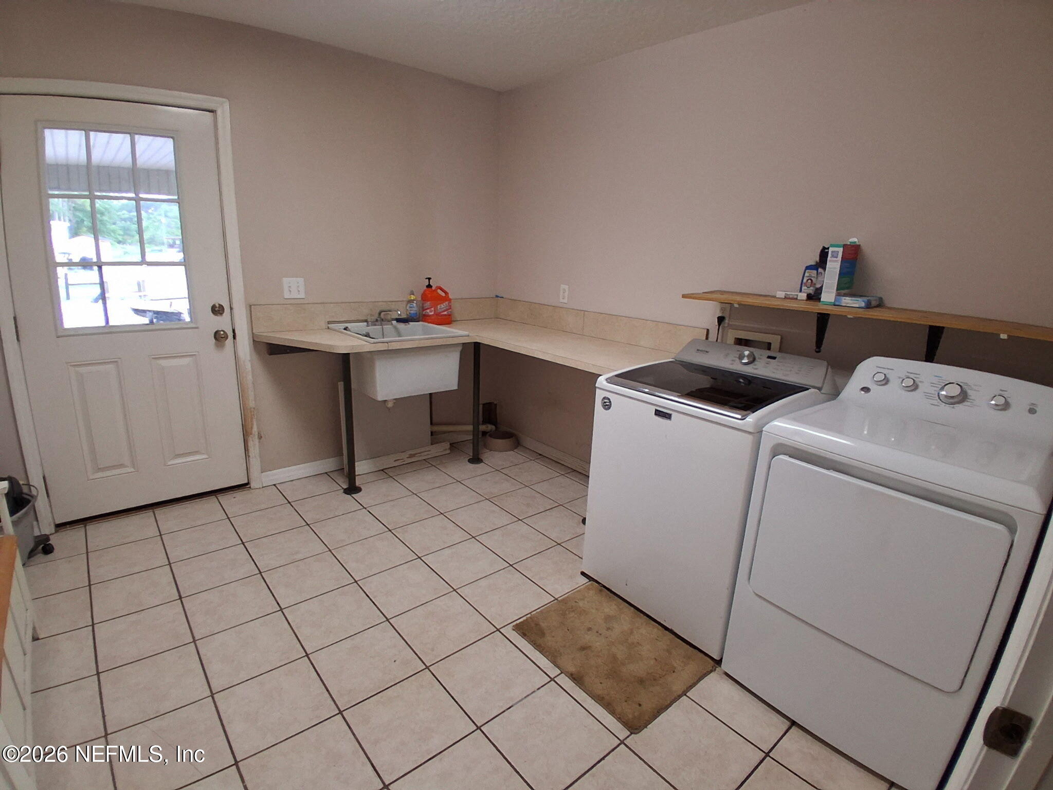 25 Currant Avenue Middleburg, FL 32068 - Photo 12 of 33 laundry room & mud room 2