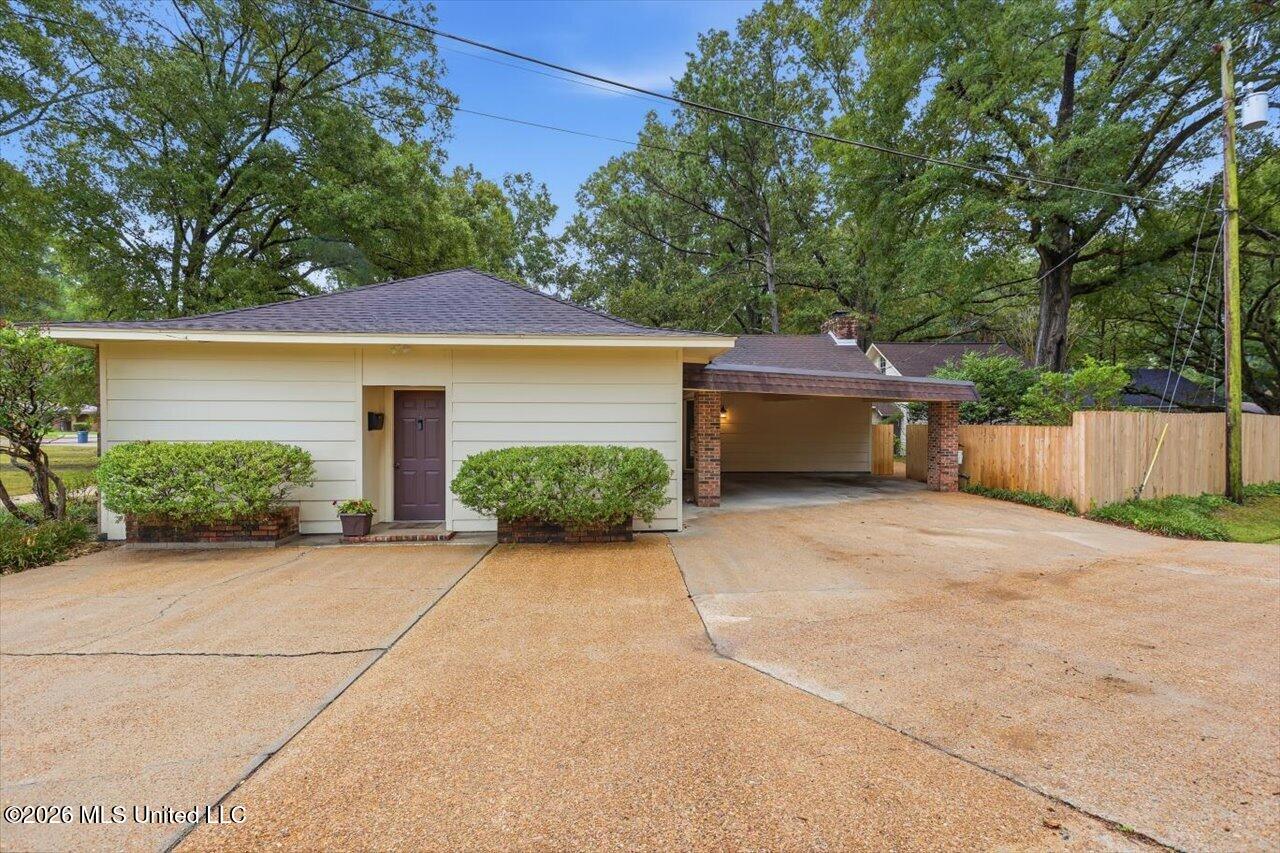 144 Colonial Circle Jackson, MS 39211 - Photo 28 of 33 29-144 Colonial Cir _ Hometoursms.com