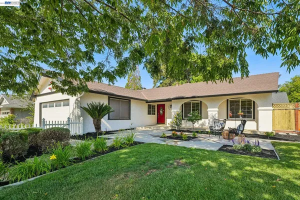 $1,099,800 | 933 Algonquin Avenue, Livermore, CA 94551