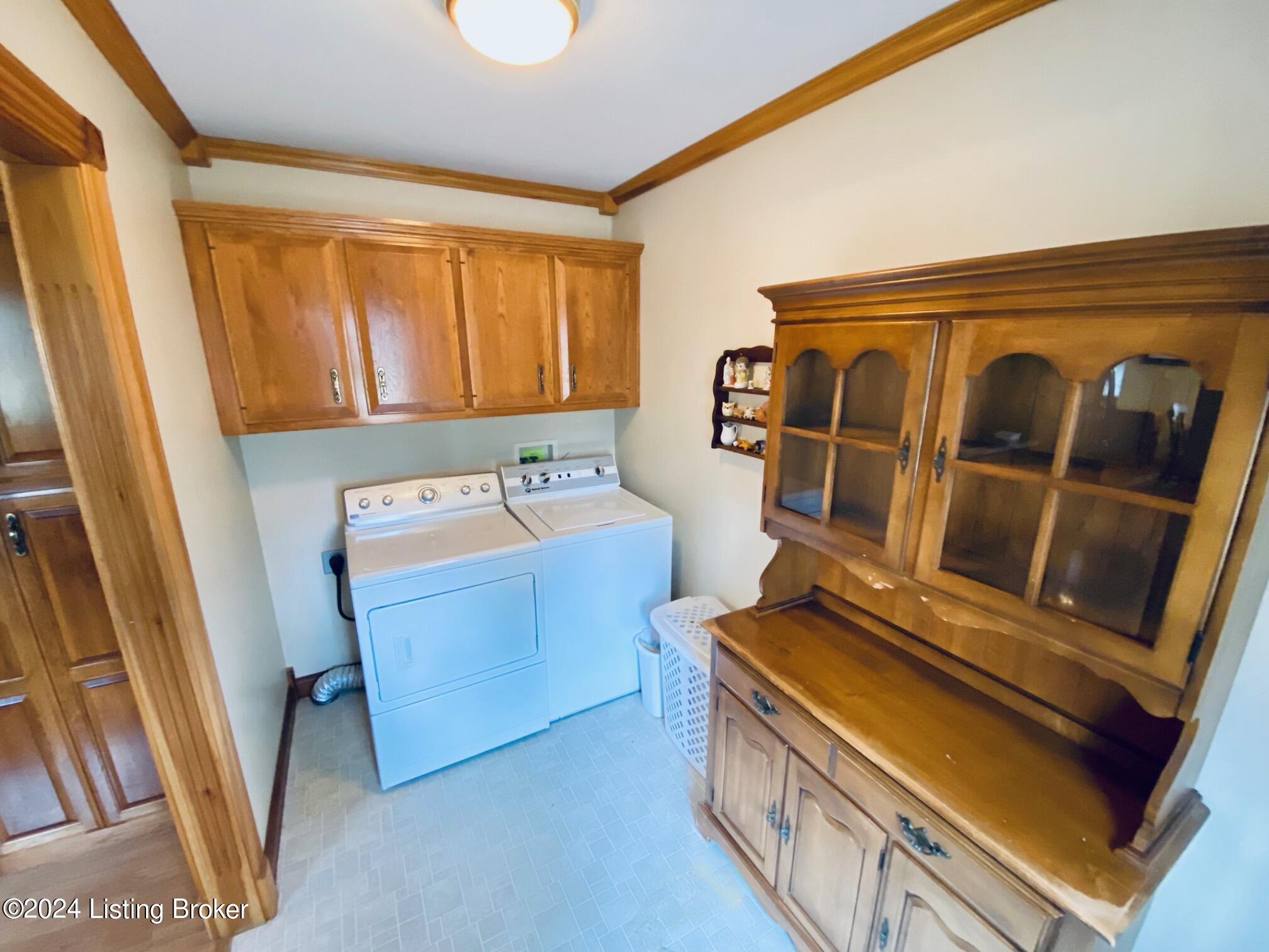 7020 Bardstown Road Springfield, KY 40069 - Photo 20 of 32 020_Laundry