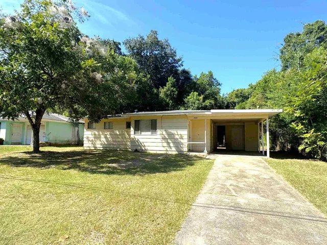 $1,625 | 4509 Versailles Drive, Pensacola, FL 32505