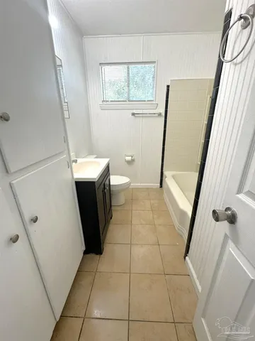 $1,625 | 4509 Versailles Drive, Pensacola, FL 32505