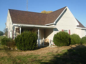 24 Shawswick Station Road Bedford, IN 47421 - Photo 2 of 5
