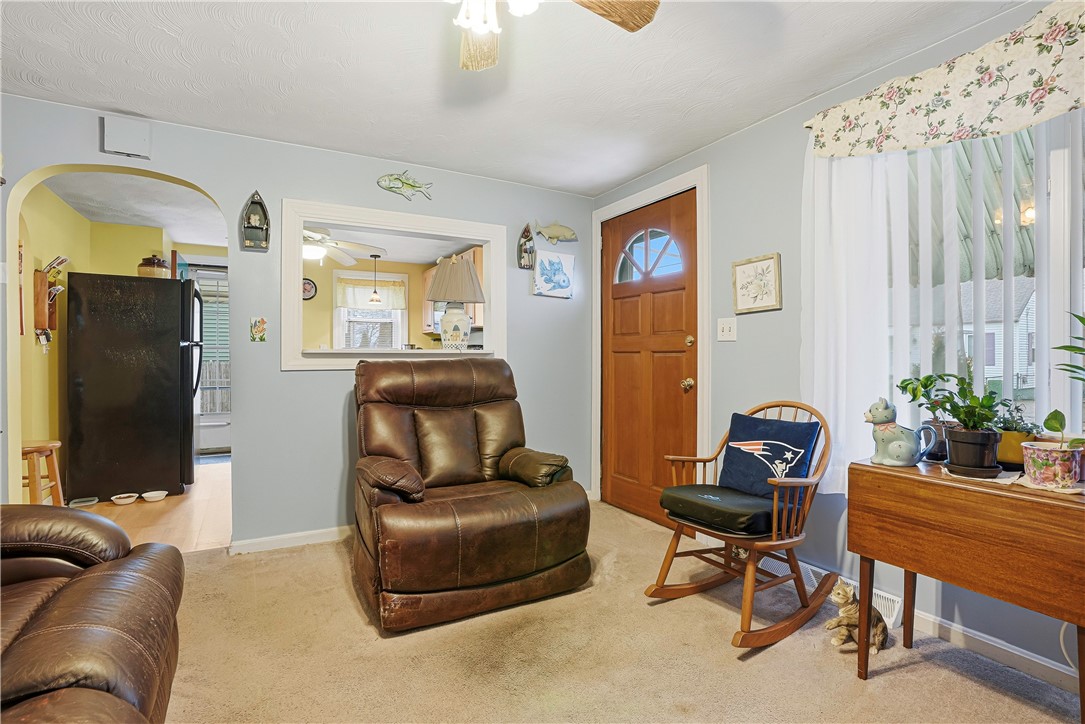 26 Pembroke Avenue Pawtucket, RI 02860 - Photo 6 of 34