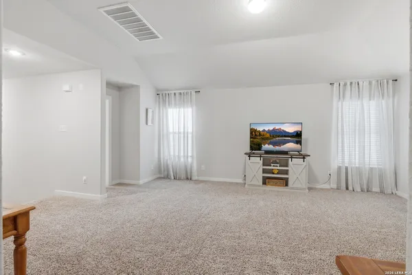 $2,200 | 827 Laurel, San Antonio, TX 78219
