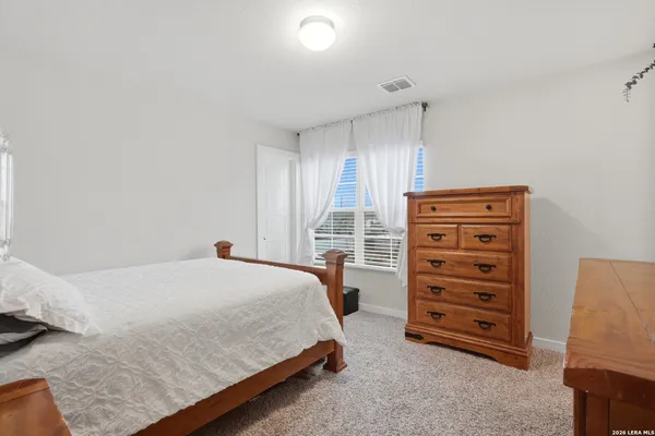 $2,200 | 827 Laurel, San Antonio, TX 78219