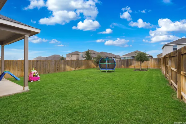 $2,200 | 827 Laurel, San Antonio, TX 78219