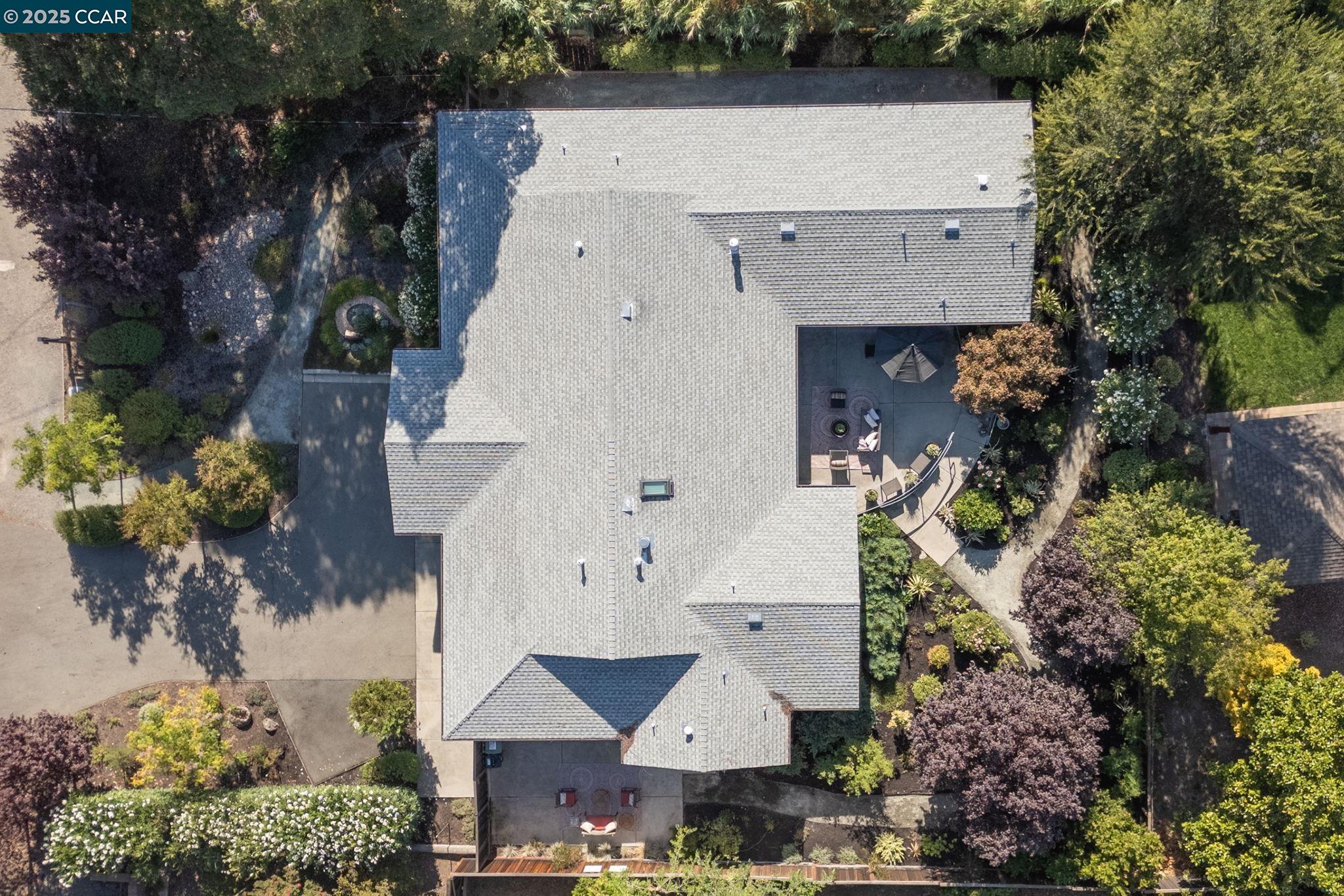1096 Mountain View Boulevard Walnut Creek, CA 94596 - Photo 48 of 49 an aerial view of multiple house with outdoor space