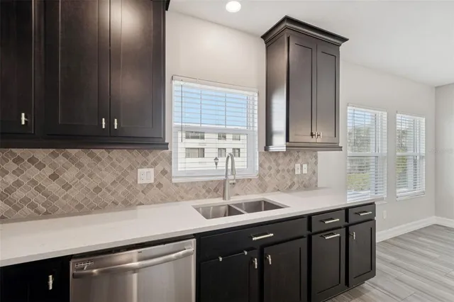 $6,000 | 4921 West Paul Avenue, Unit 4, Tampa, FL 33611