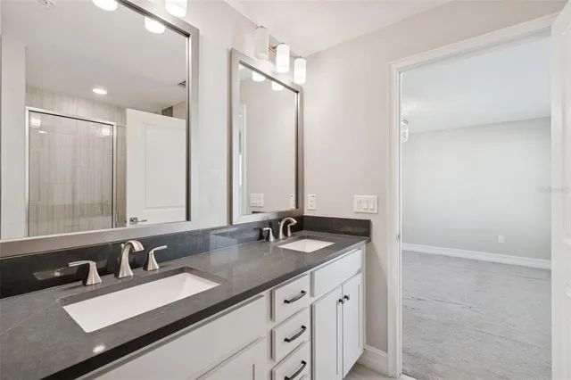 $6,000 | 4921 West Paul Avenue, Unit 4, Tampa, FL 33611