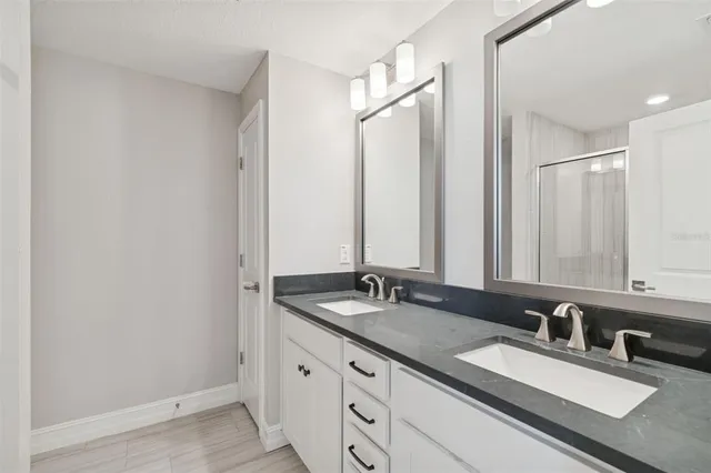 $6,000 | 4921 West Paul Avenue, Unit 4, Tampa, FL 33611