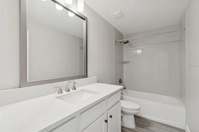 $6,000 | 4921 West Paul Avenue, Unit 4, Tampa, FL 33611