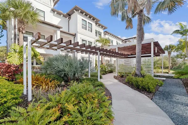 $6,000 | 4921 West Paul Avenue, Unit 4, Tampa, FL 33611