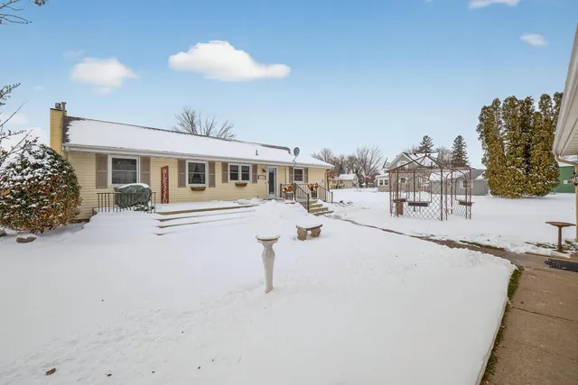 $339,900 | 702 North 6th Street, Lake City, MN 55041