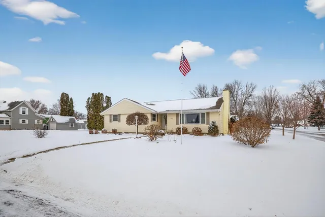 $339,900 | 702 North 6th Street, Lake City, MN 55041