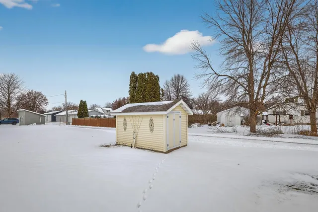 $339,900 | 702 North 6th Street, Lake City, MN 55041