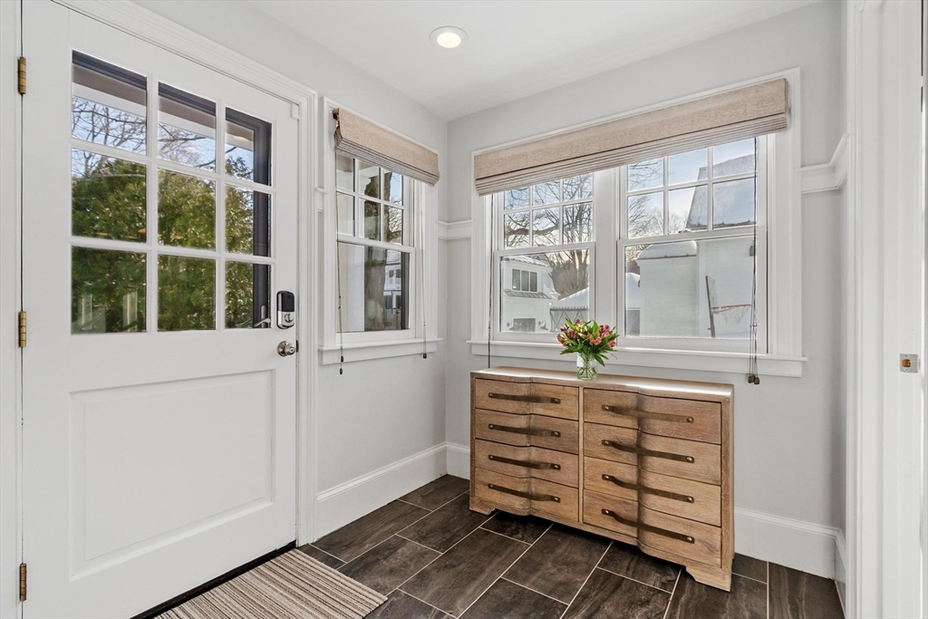 165 Everett Street Concord, MA 01742 - Photo 15 of 36