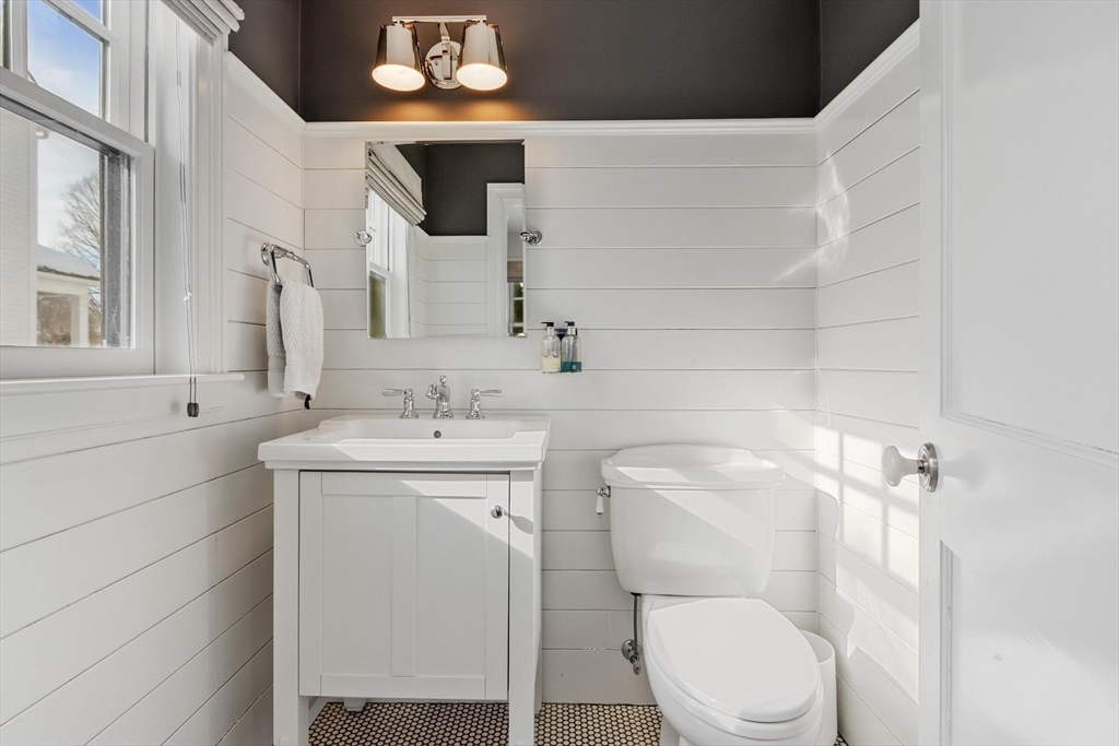 165 Everett Street Concord, MA 01742 - Photo 16 of 36