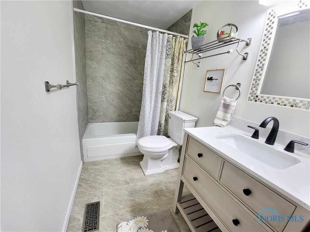 204 Ivanhill Road Toledo, OH 43615 - Photo 9 of 19 Gallery Image 9