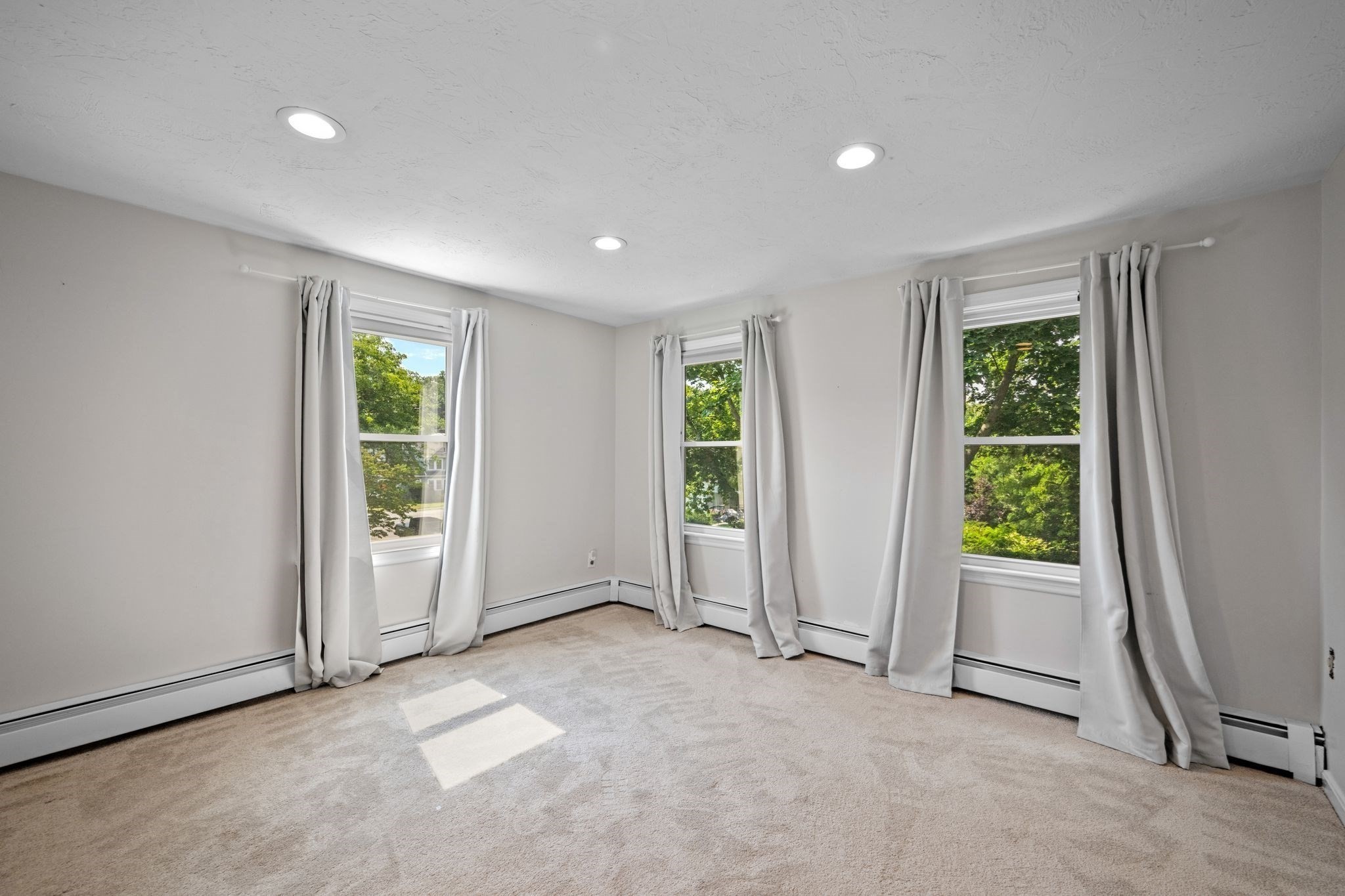 62 Marion Road Marblehead, MA 01945 - Photo 29 of 35 Gallery Image 29
