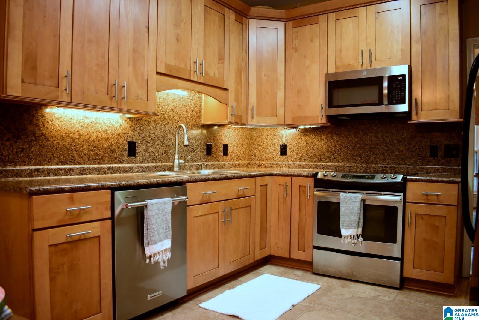 111 Grande View Circle Alabaster, AL 35114 - Photo 15 of 38
