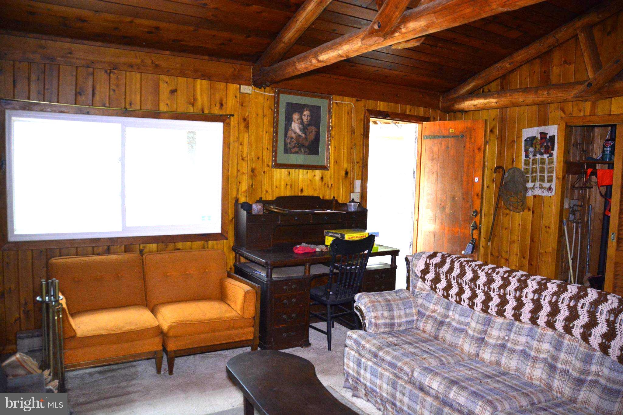 3016 Siler Road Winchester, VA 22603 - Photo 16 of 83 Spacious livingroom