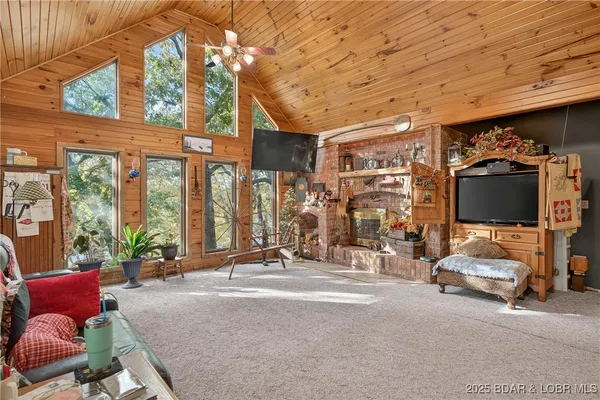$539,950 | 21341 Dogwood Lane, Wheatland, MO 65779