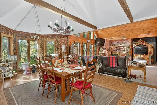 $539,950 | 21341 Dogwood Lane, Wheatland, MO 65779