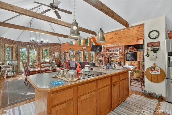 $539,950 | 21341 Dogwood Lane, Wheatland, MO 65779