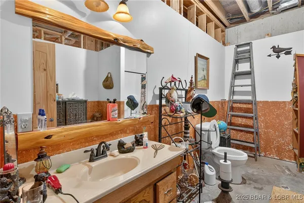 $539,950 | 21341 Dogwood Lane, Wheatland, MO 65779