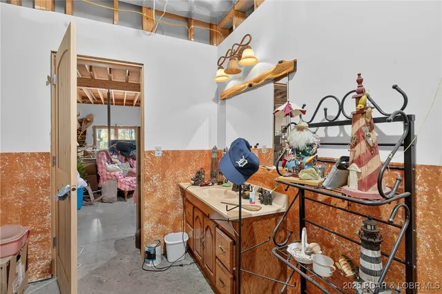 $539,950 | 21341 Dogwood Lane, Wheatland, MO 65779