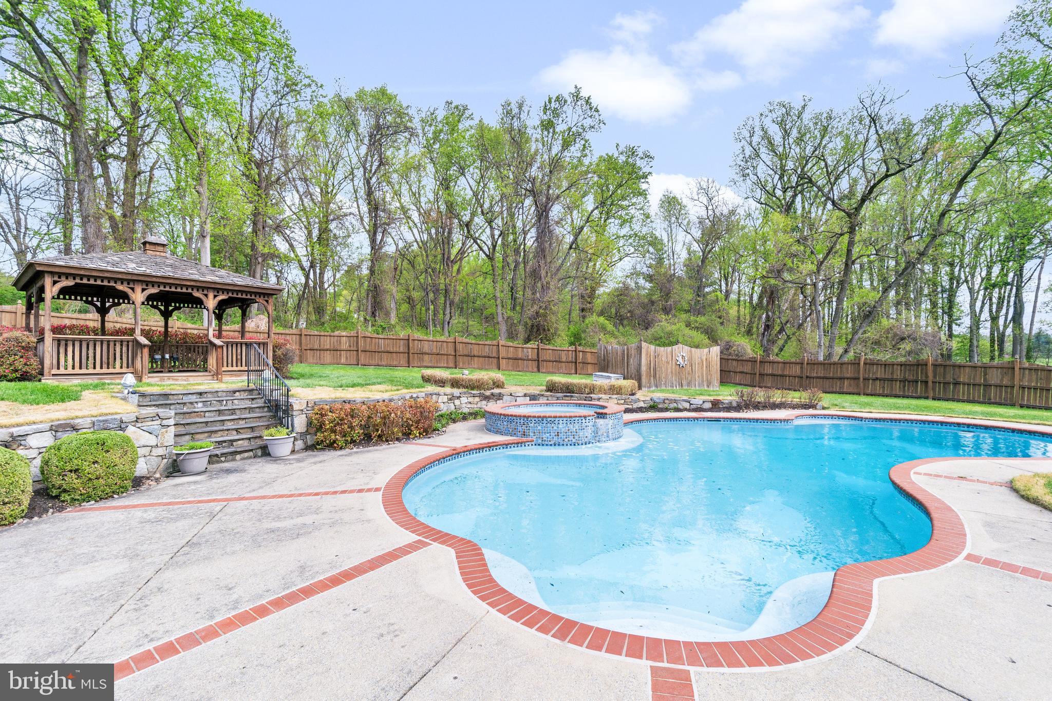 1341 Excaliber Lane Silver Spring, MD 20906 - Photo 3 of 76