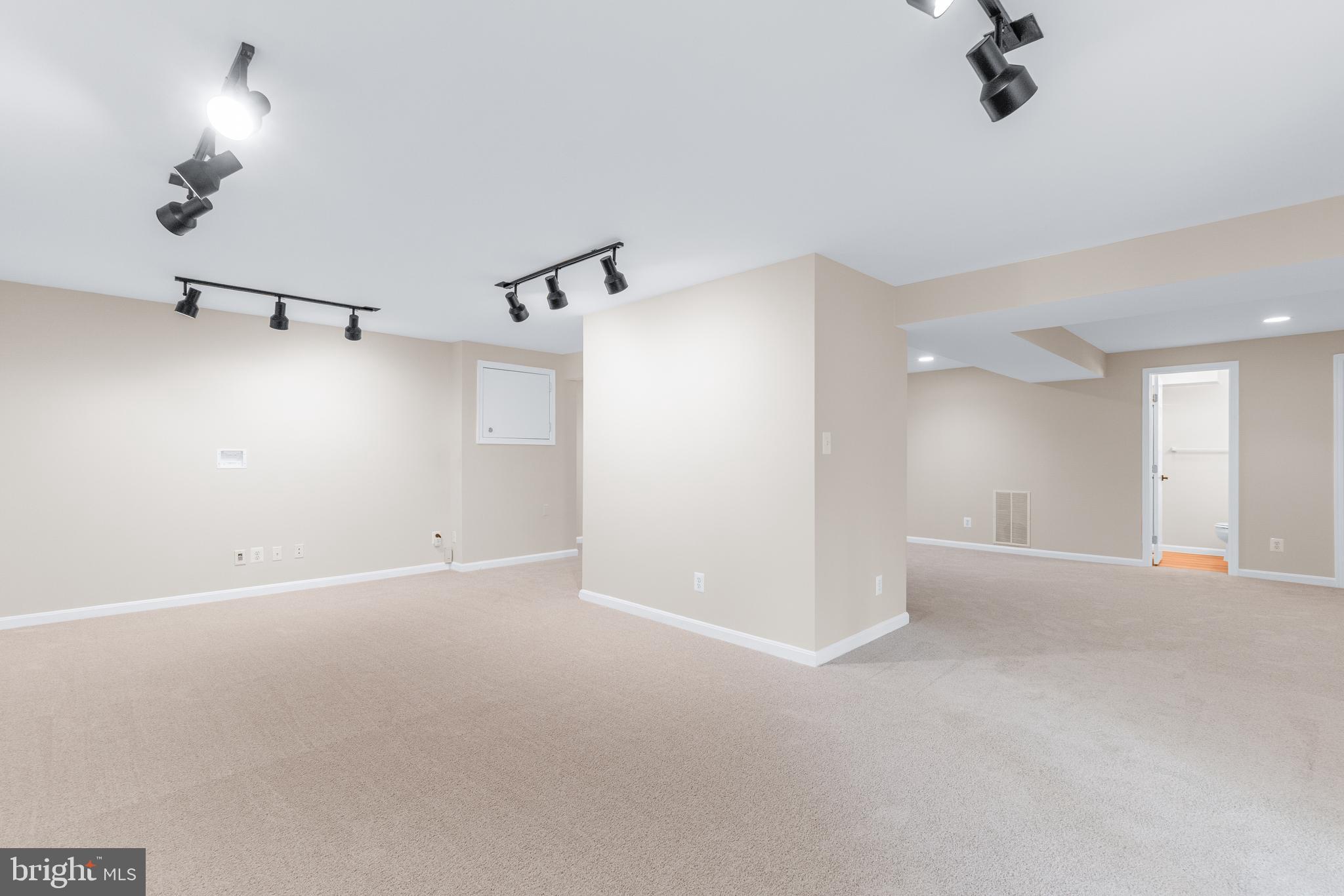 1341 Excaliber Lane Silver Spring, MD 20906 - Photo 52 of 76