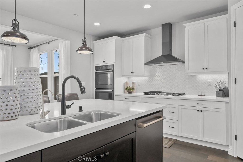24253 Flora Road Corona, CA 92883 - Photo 12 of 45