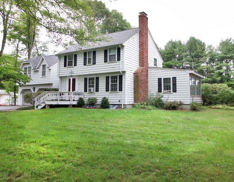 137 Fairhaven Road Concord, MA 01742 - Photo 1 of 18 Gallery Image 1