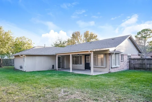 $1,990 | 9506 Lost Eagle Drive, Houston, TX 77064