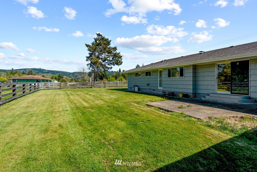 390 Waters Road Castle Rock, WA 98611 - Photo 6 of 27 Gallery Image 6