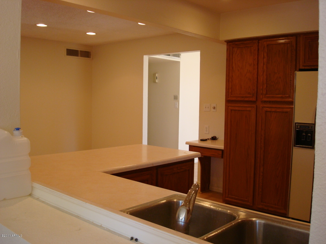 3825 West Redfield Road Phoenix, AZ 85053 - Photo 5 of 18 815
