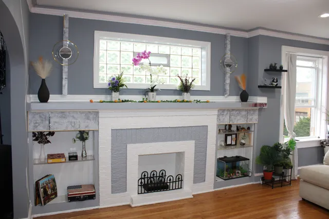 $429,900 | 2102 Gunderson Avenue, Berwyn, IL 60402