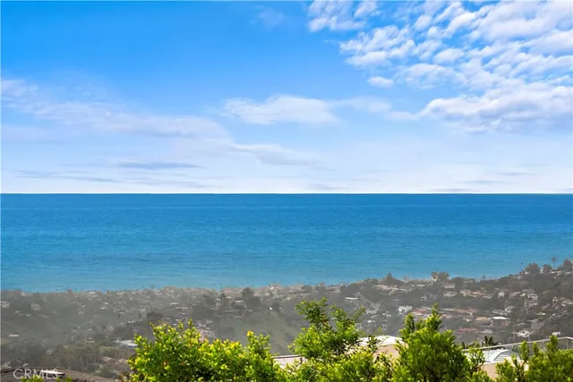 $8,500 | 2813 Chateau Way, Laguna Beach, CA 92651