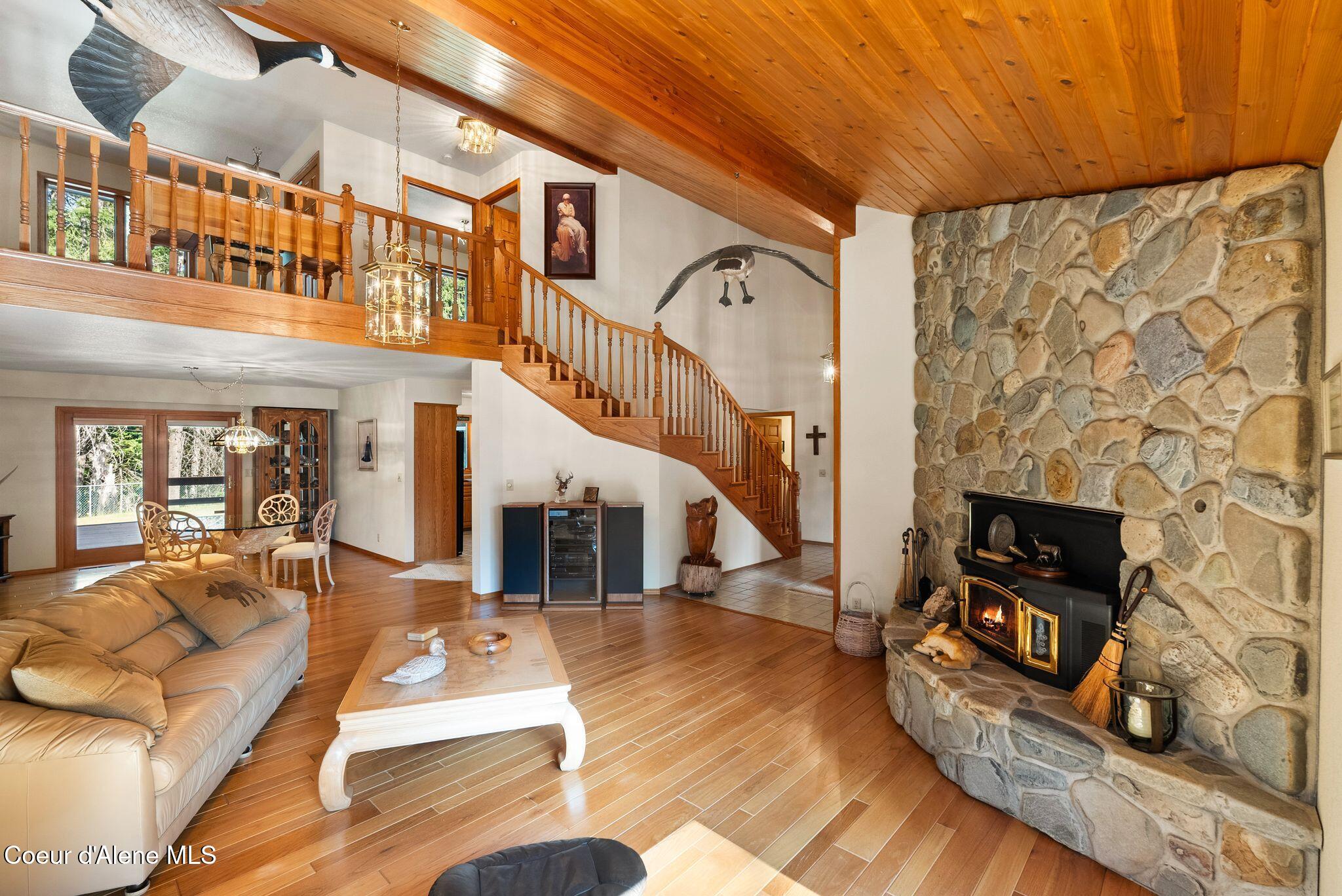 344 Upper Gold Crk Road Sandpoint, ID 83864 - Photo 5 of 47 005