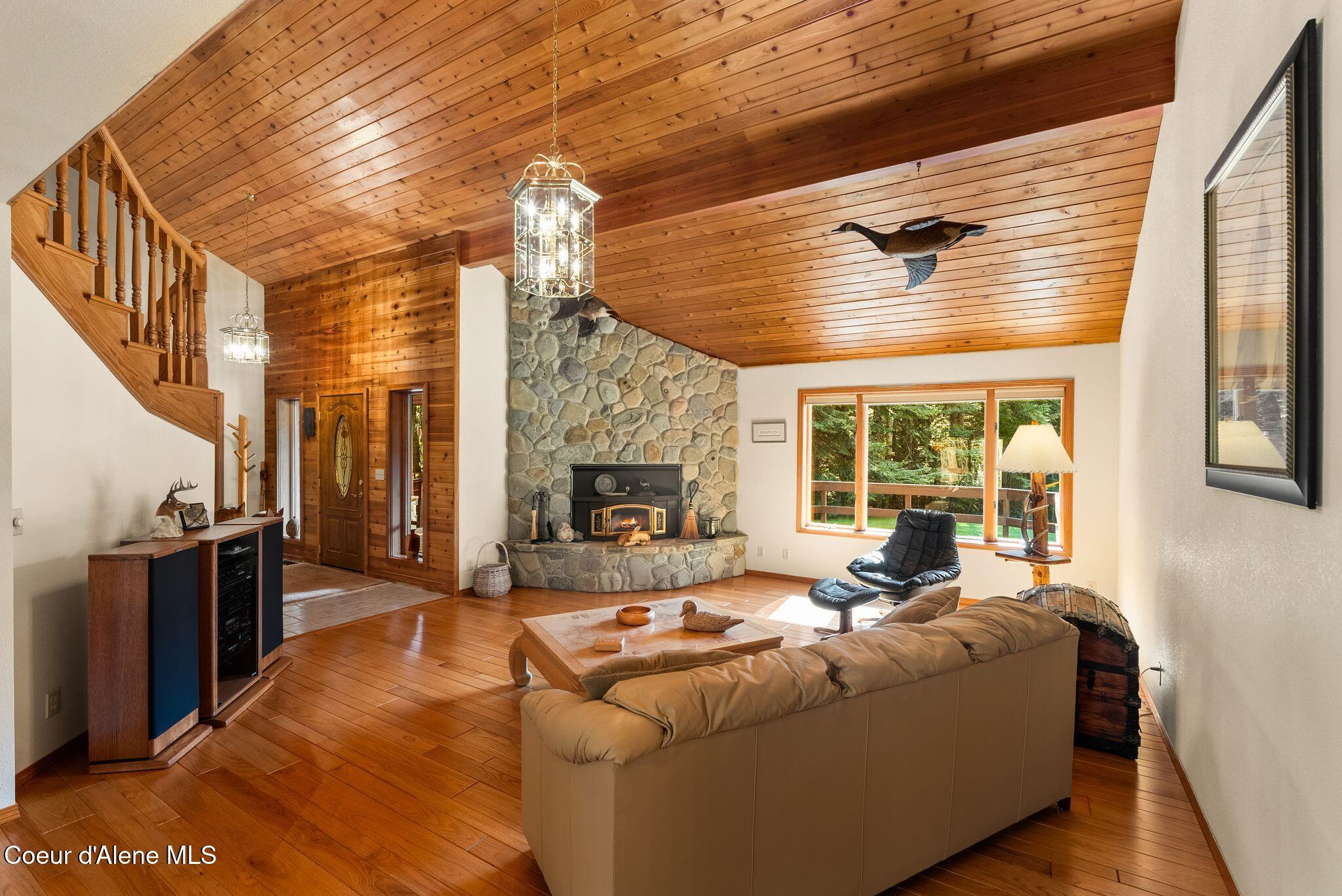 344 Upper Gold Crk Road Sandpoint, ID 83864 - Photo 10 of 47 010