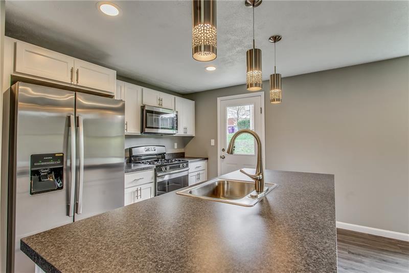 899 Blue Ridge Road Pittsburgh, PA 15239 - Photo 7 of 23 Gallery Image 7